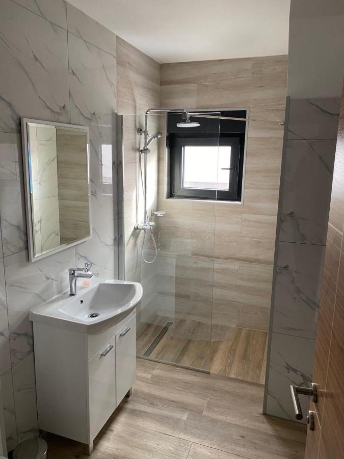 Belamionix Motel Bosanski Samac Eksteriør bilde
